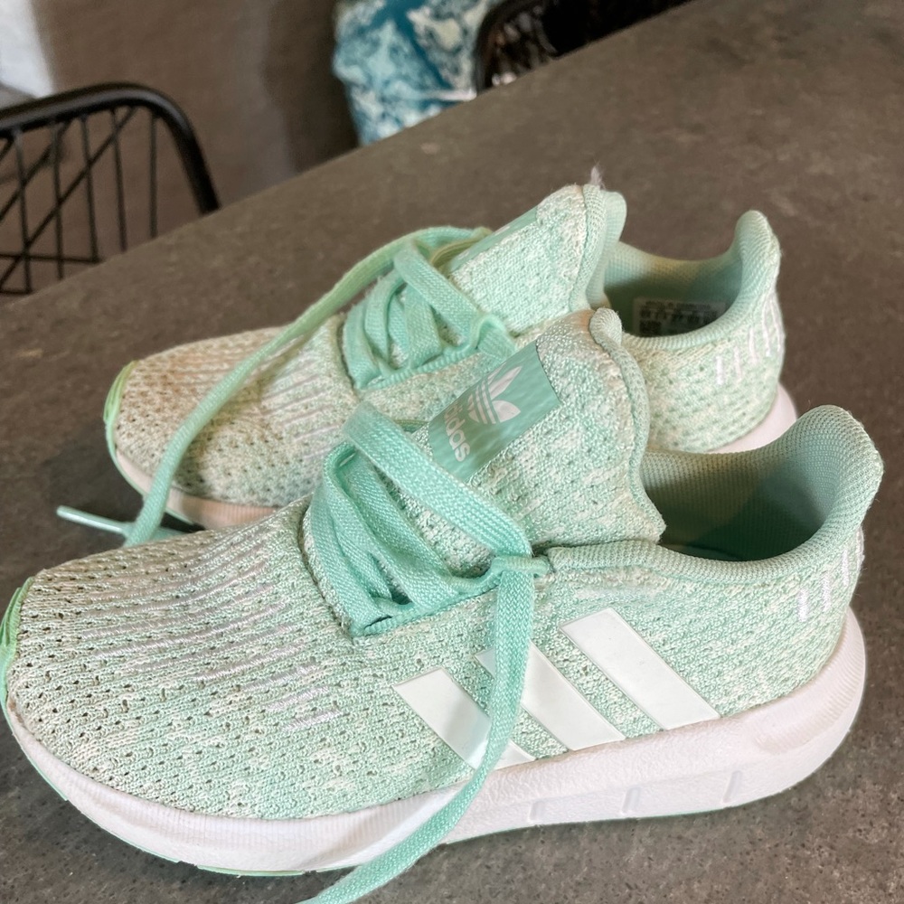Adidas toddler swift running shoes 10 toddler